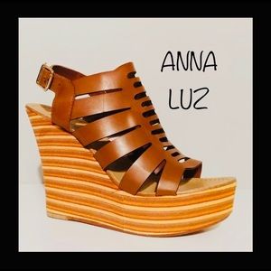 ANNA LUZ - WEDGE SANDALS